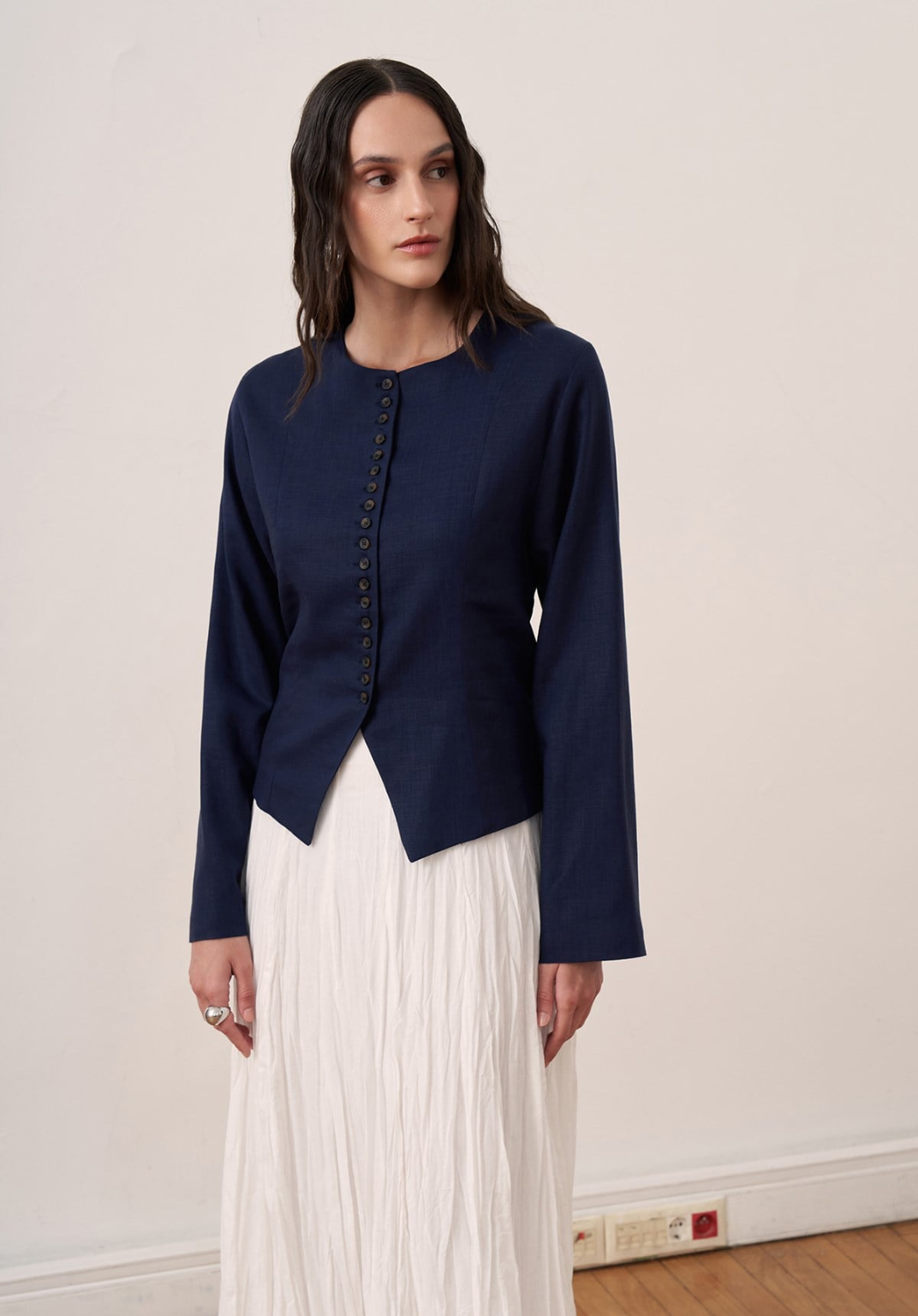 Como Buttoned Linen Blazer - Navy