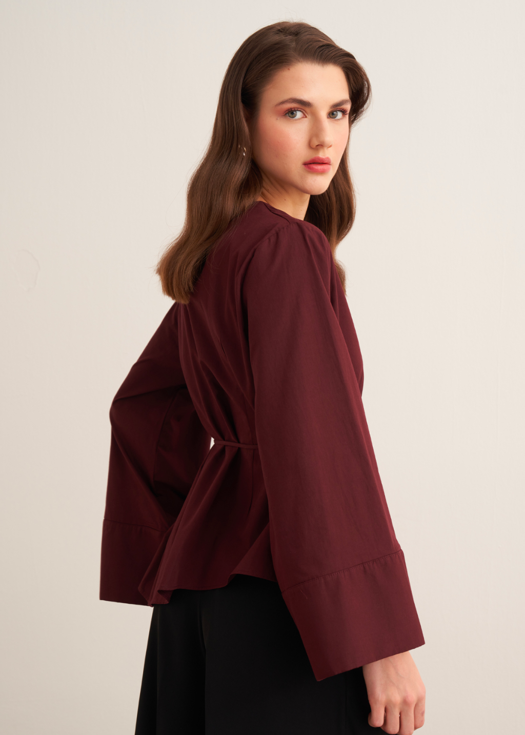 Anna Asymmetric Tie-Waist Poplin Blouse – Burgundy