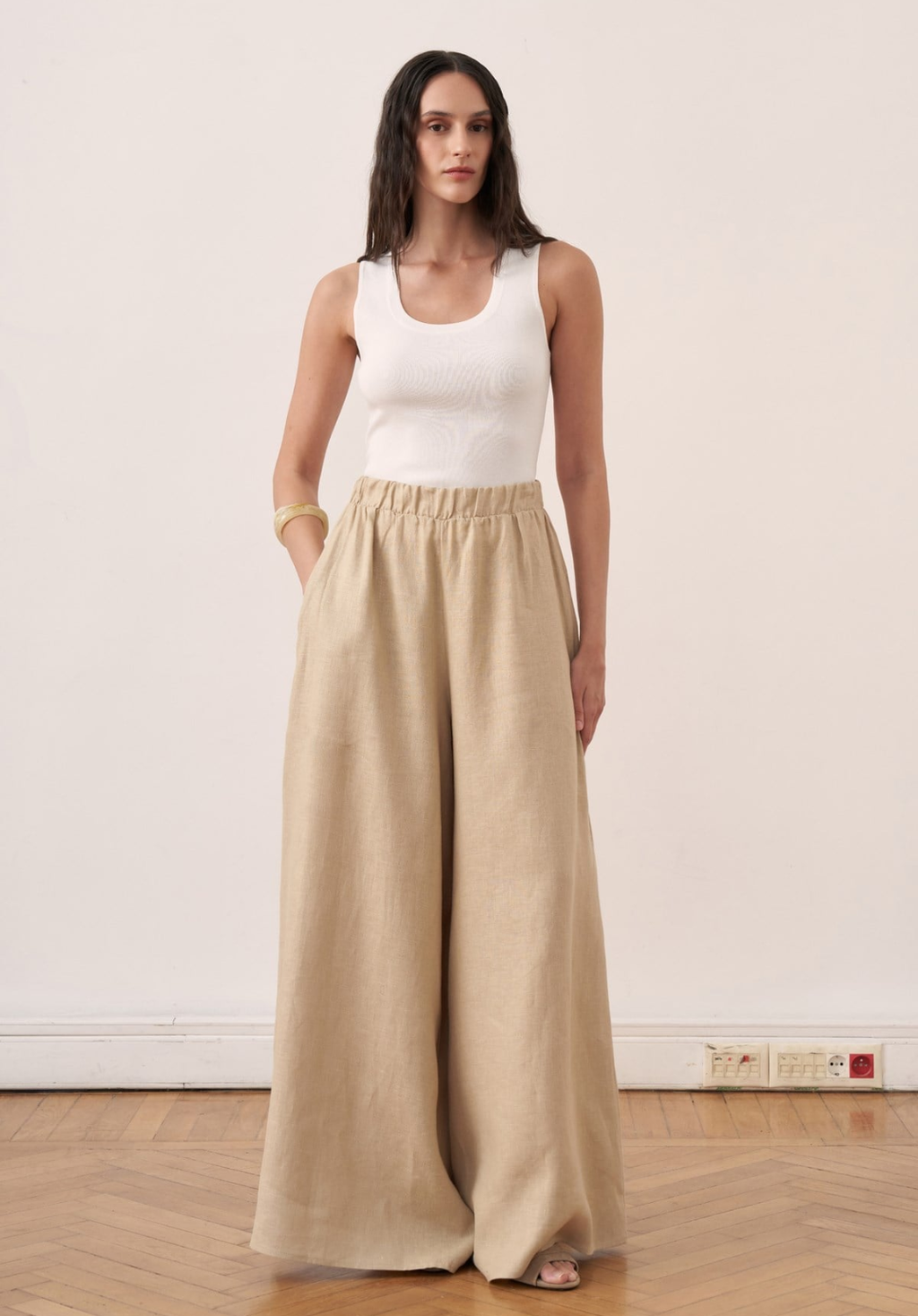 Rula Elastic Waist Linen Trousers - Beige