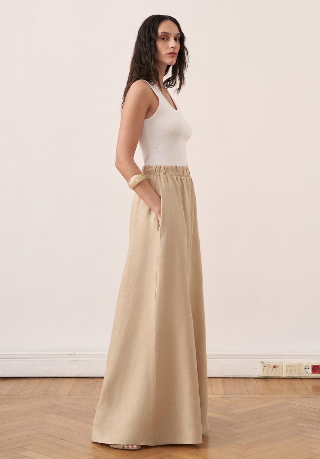 Rula Elastic Waist Linen Trousers - Beige