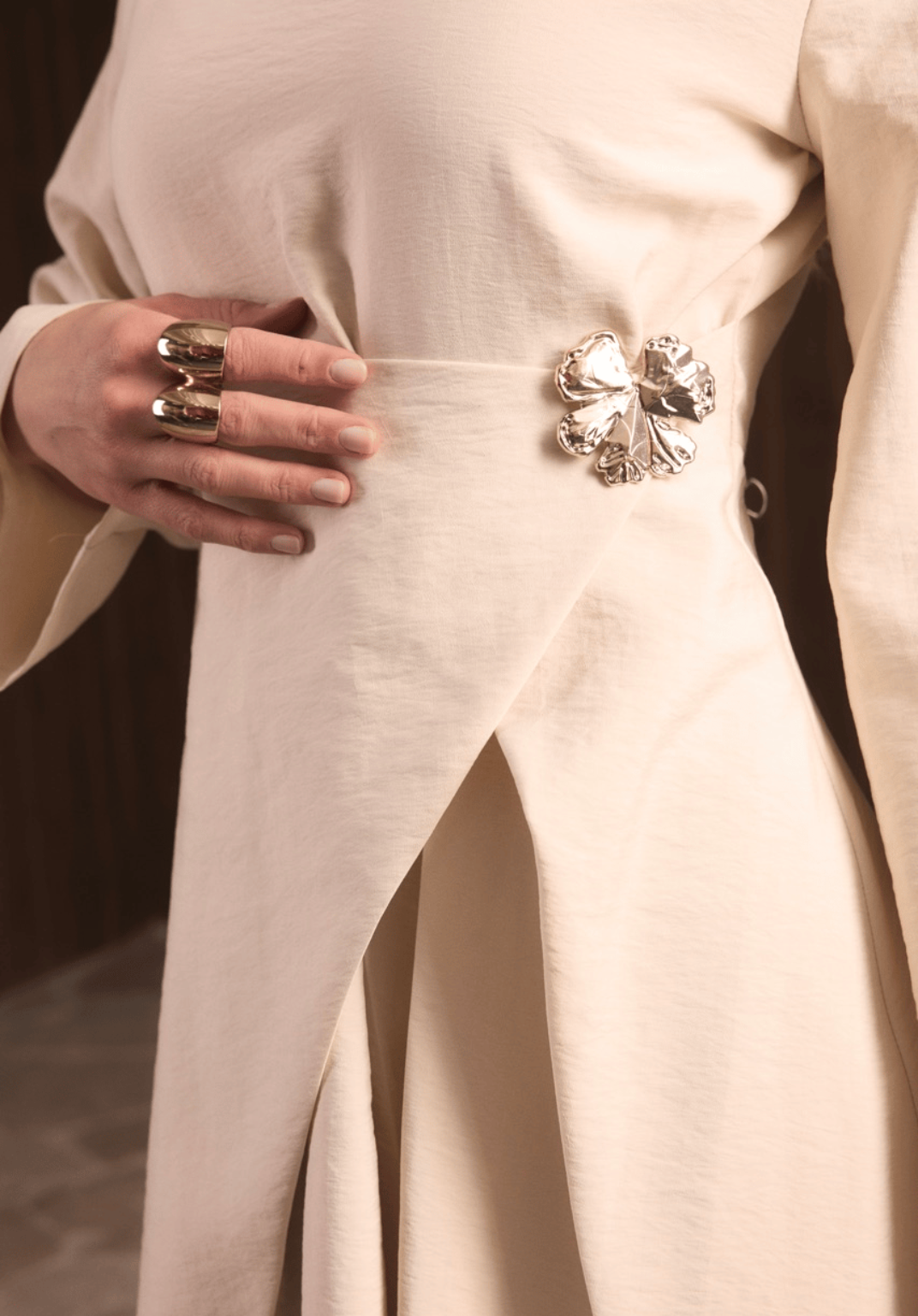 Zoya Brooch Maxi Dress Ecru