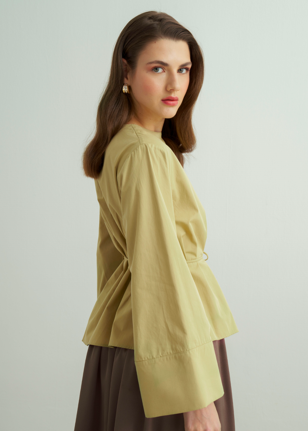 Anna Asymmetric Tie-Waist Poplin Blouse – Green