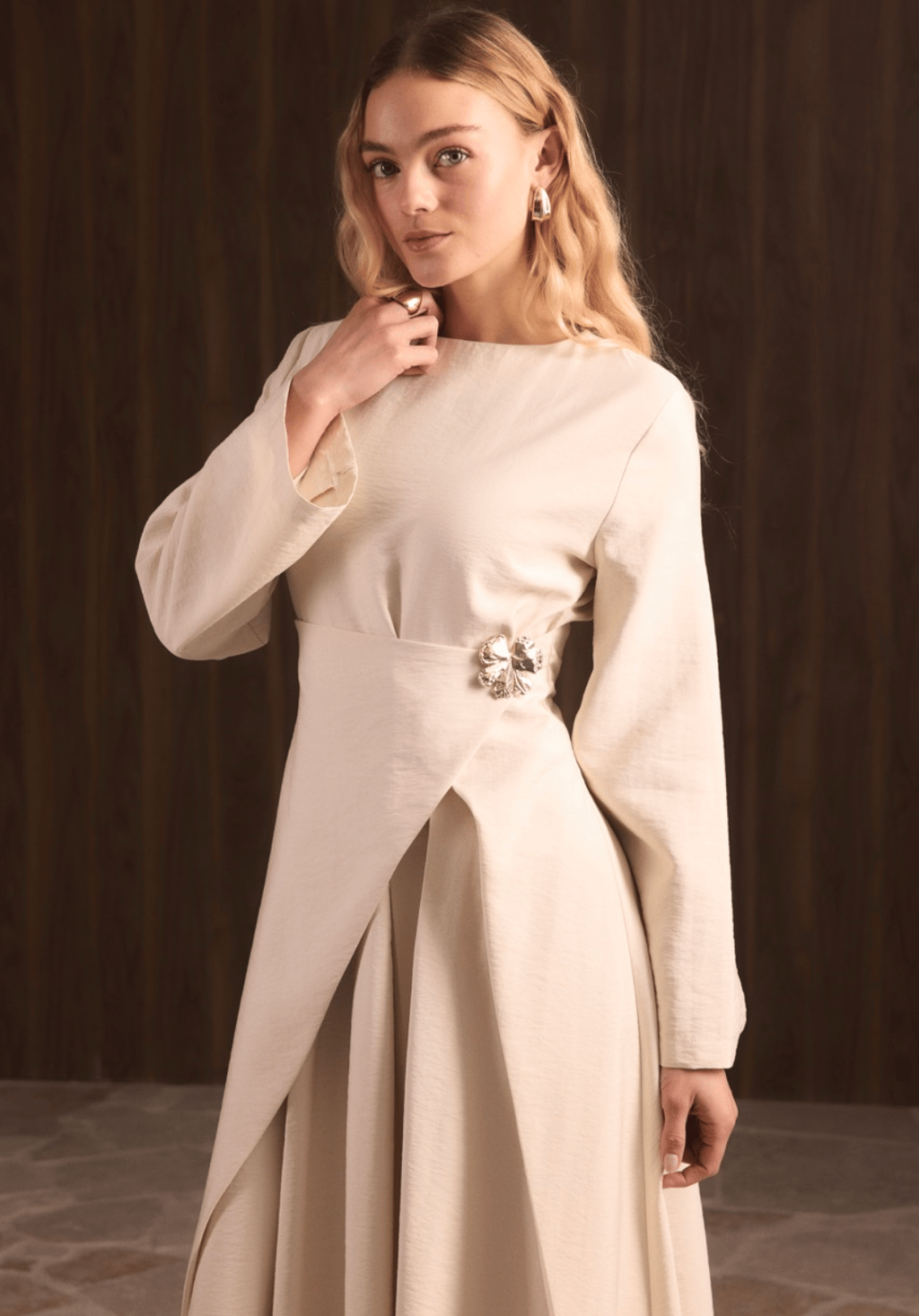 Zoya Brooch Maxi Dress Ecru