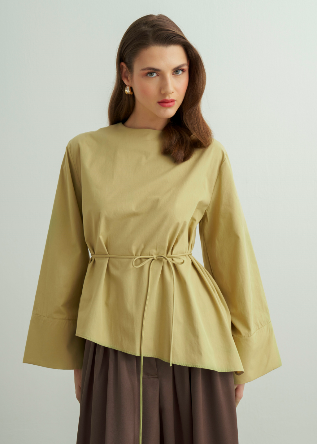 Anna Asymmetric Tie-Waist Poplin Blouse – Green