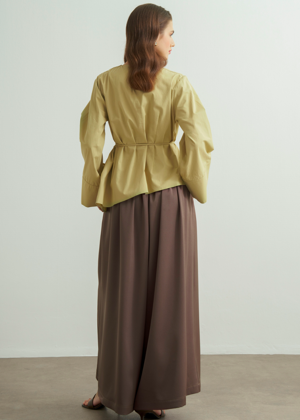 Anna Asymmetric Tie-Waist Poplin Blouse – Green