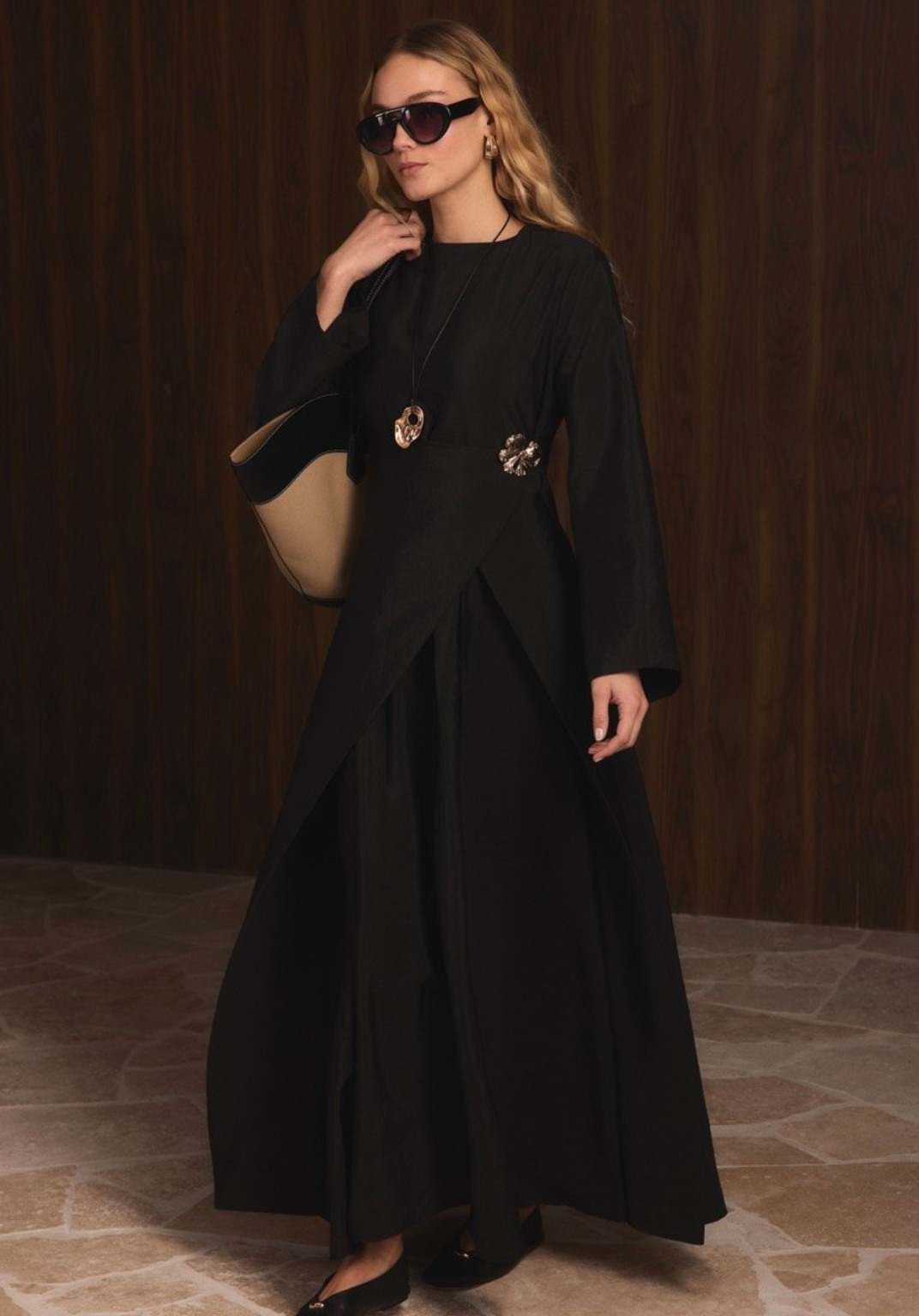 Zoya Brooch Maxi Dress Black