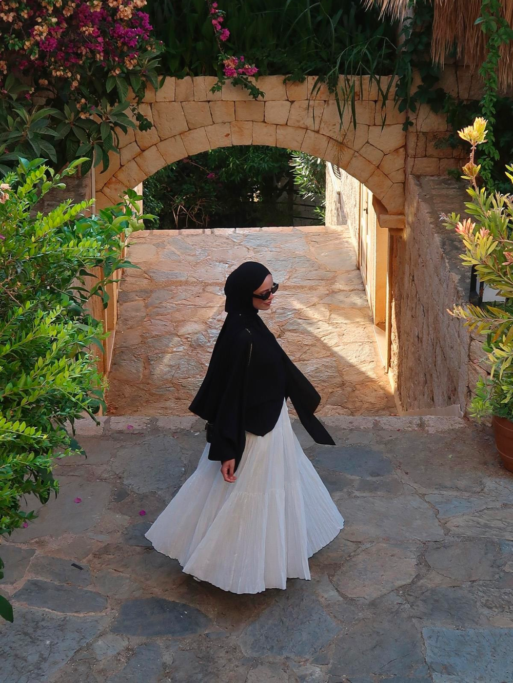 Rawan Layered Pleated Skirt White