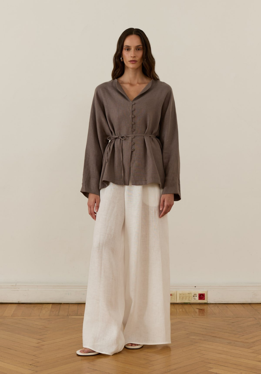 Bella Belted Linen Shirt Anthracite