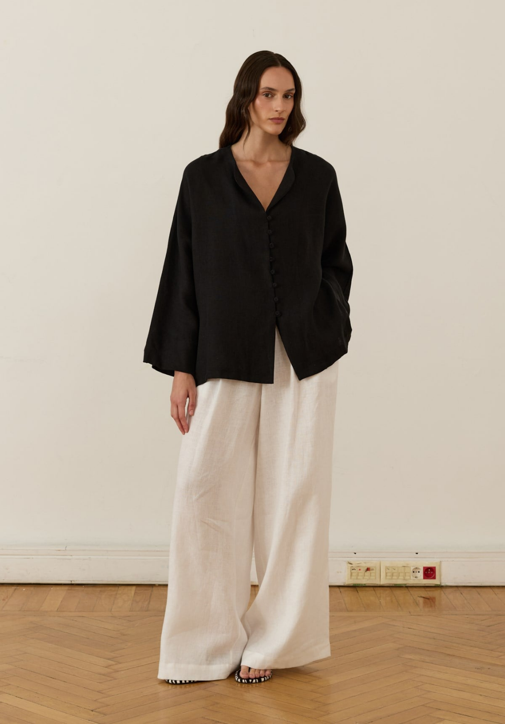 Bella Belted Linen Shirt Black