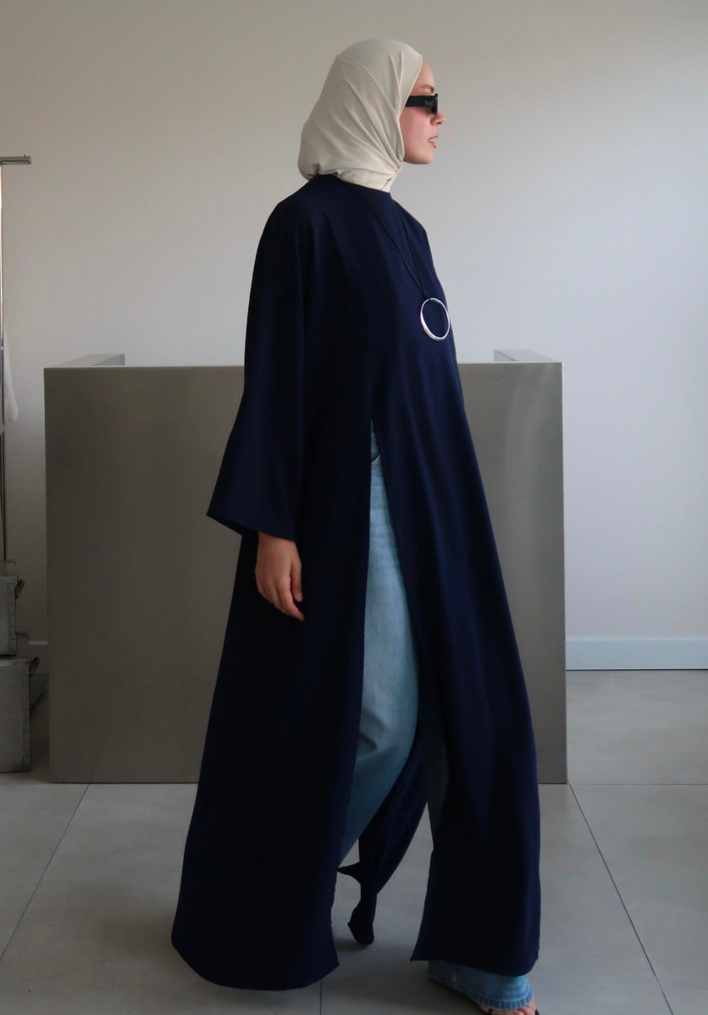 Sorayah Blouse with Slit Detail Navy