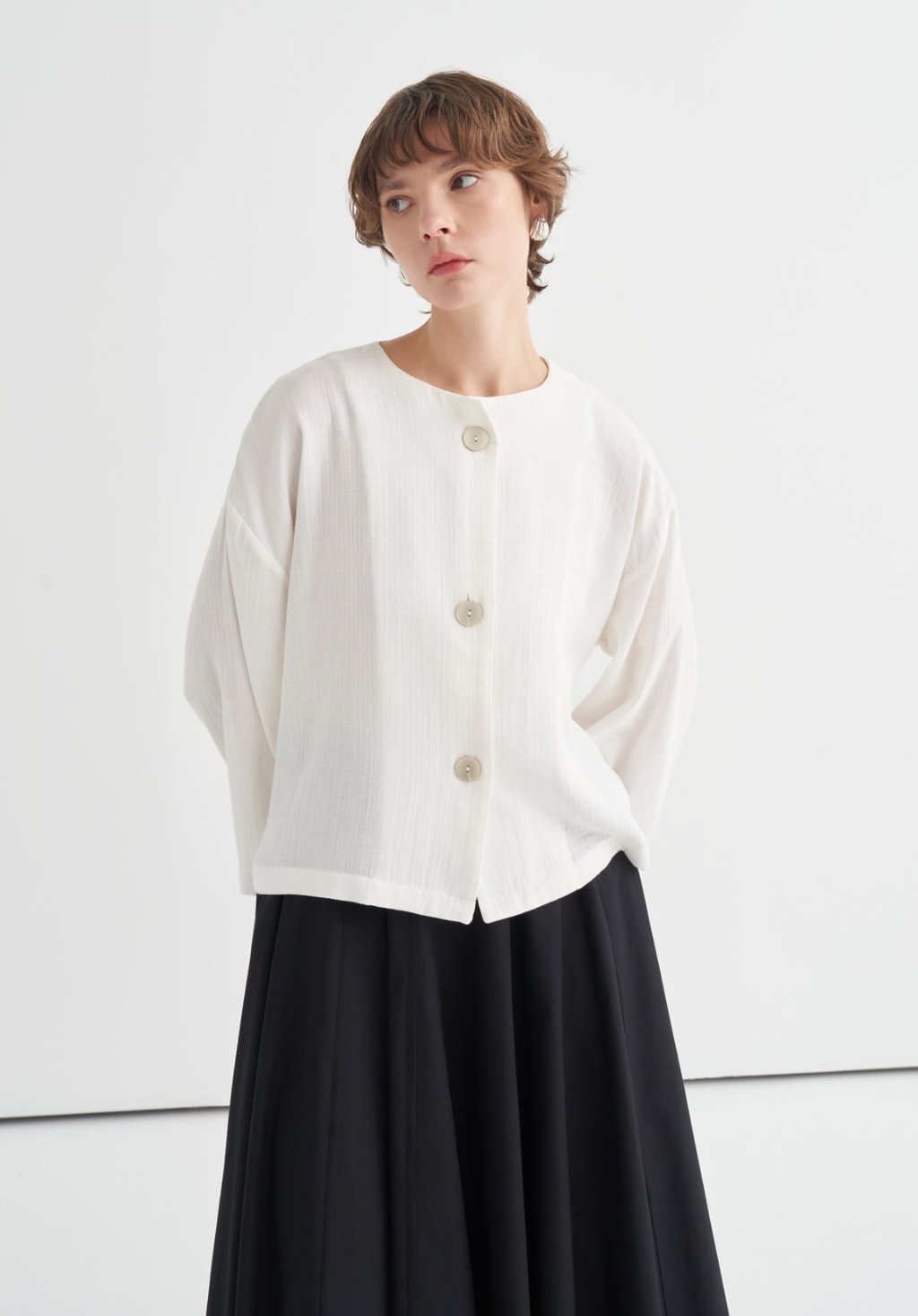 Cleo Mother-of-Pearl Buttoned Muslin Jacket White