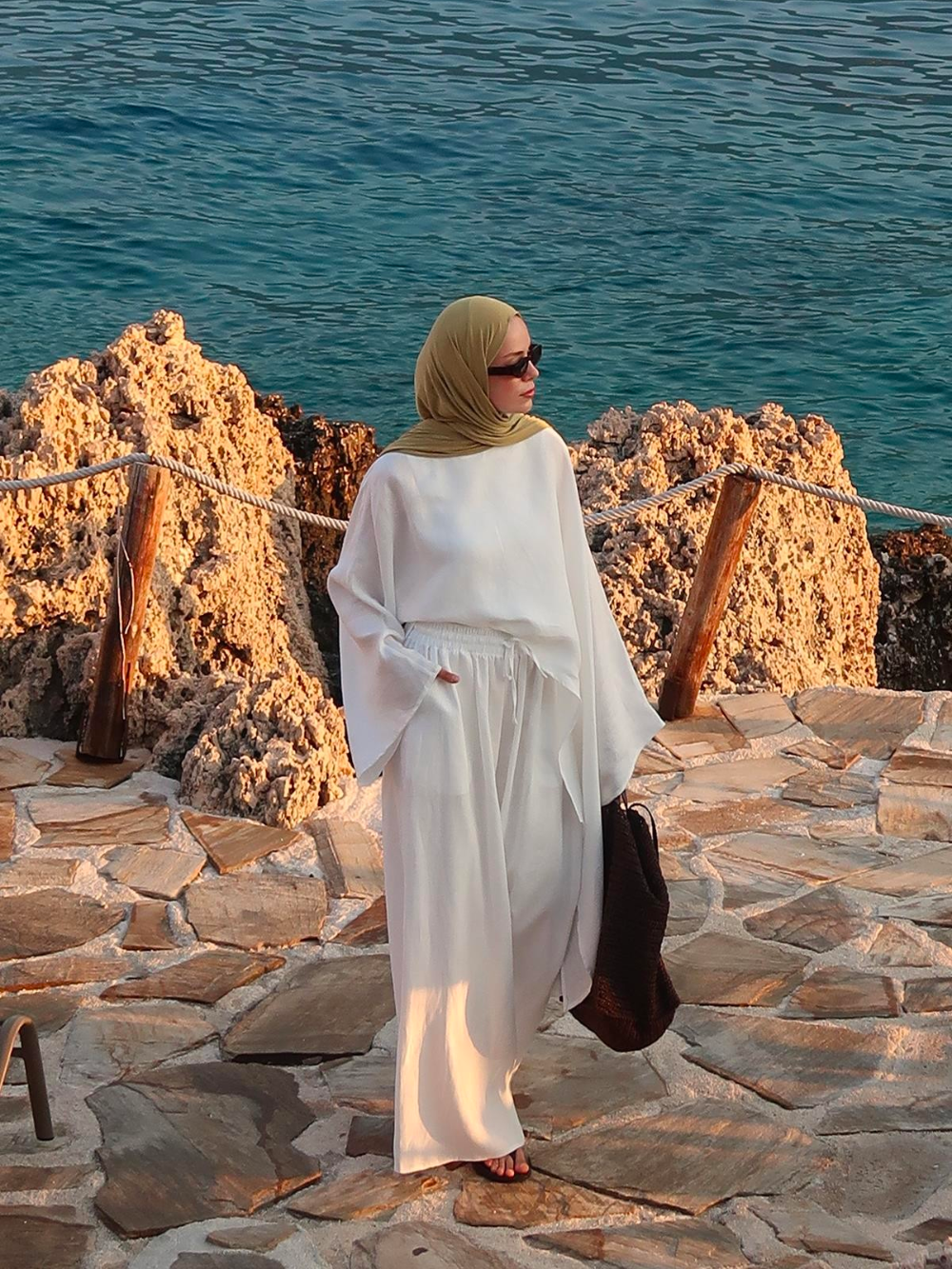 Asymmetrical Cape Top White