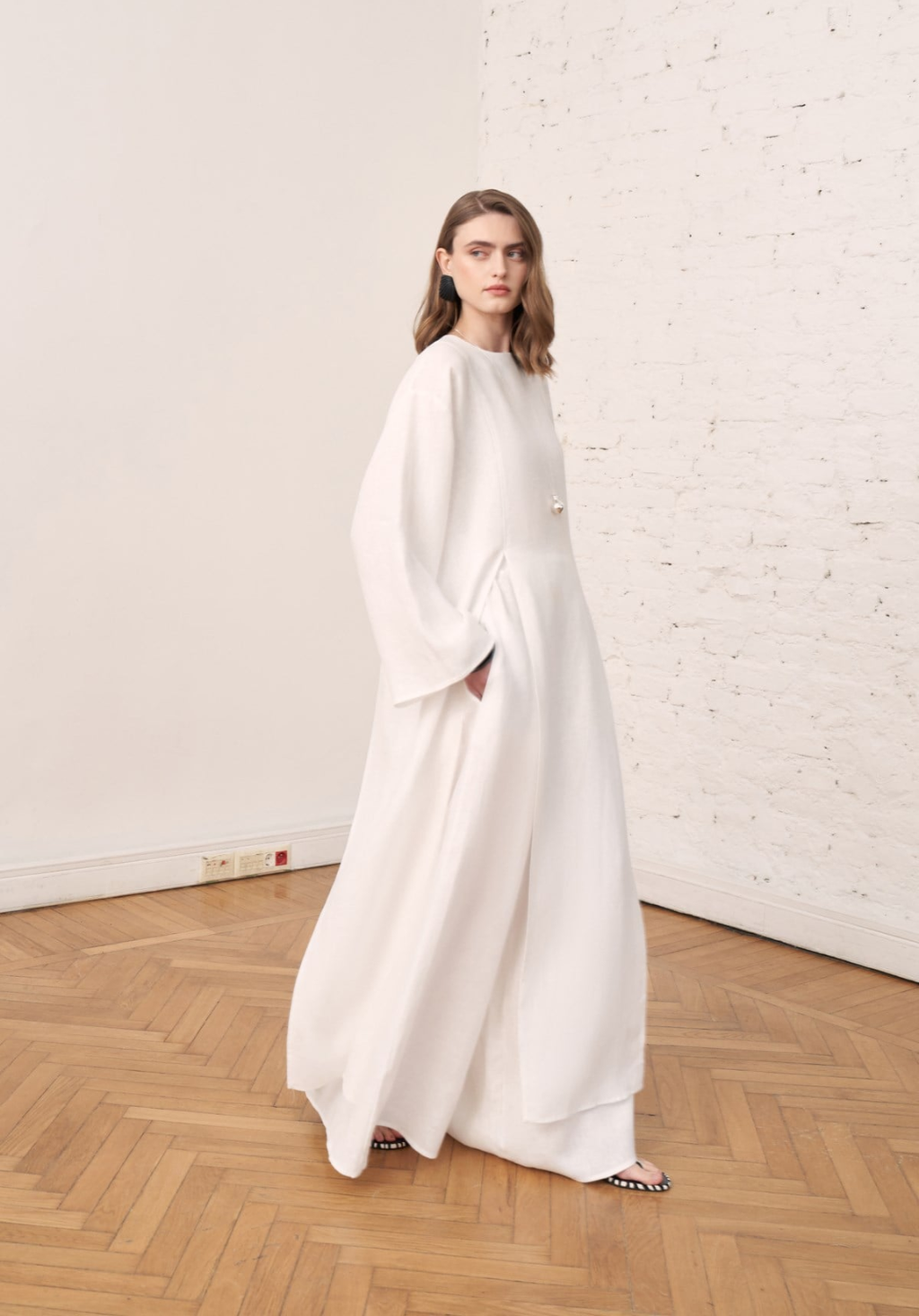 Sorayah Linen Blouse with Slit Detail - White