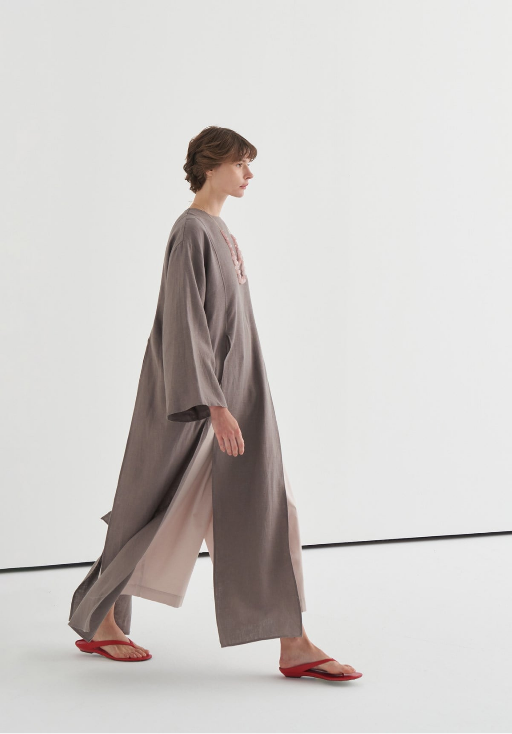 Sorayah Linen Blouse with Slit Detail - Anthracite