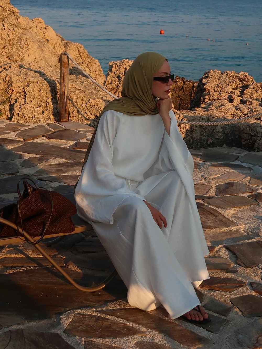 Asymmetrical Cape Top White