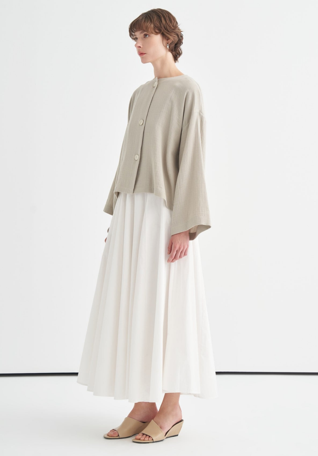 Cleo Mother-of-Pearl Buttoned Muslin Jacket Soft Green