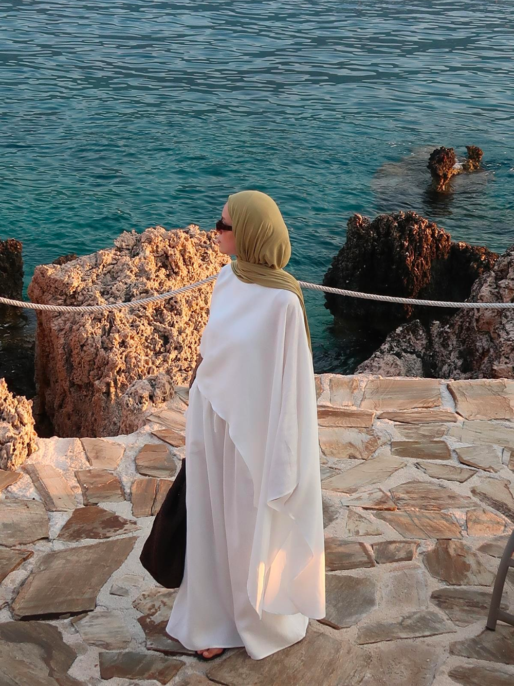 Asymmetrical Cape Top White