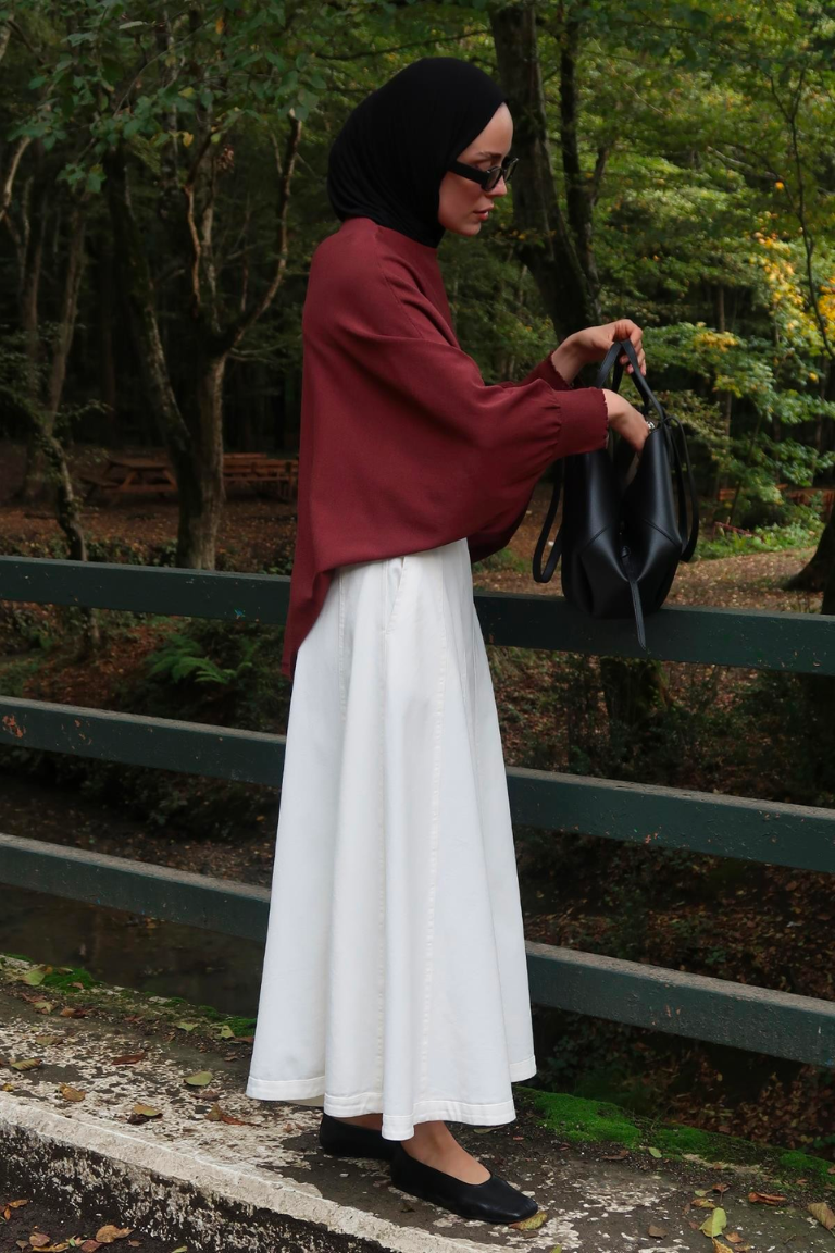 Thia Skirt White