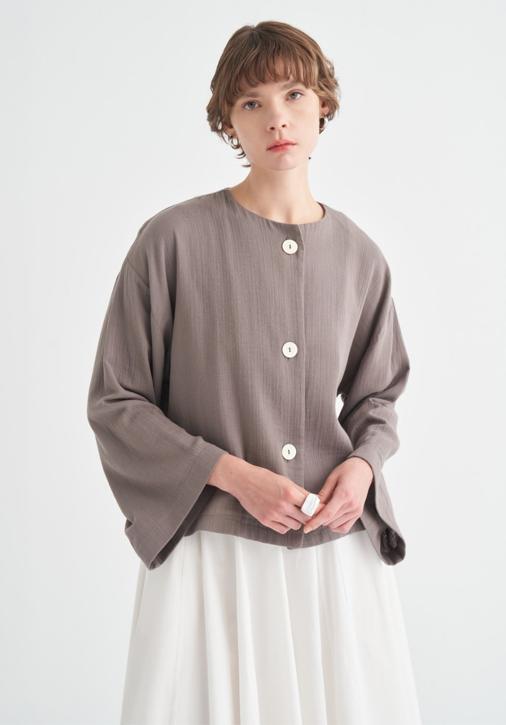 Cleo Mother-of-Pearl Buttoned Muslin Jacket Anthracite