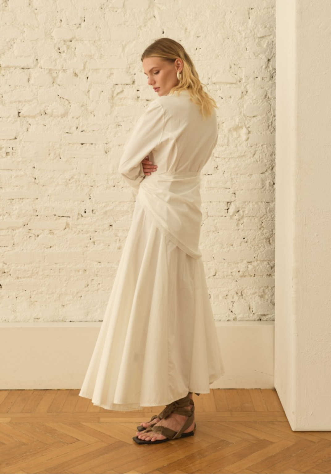 Ecru Dress with Detachable Scarf Accessory