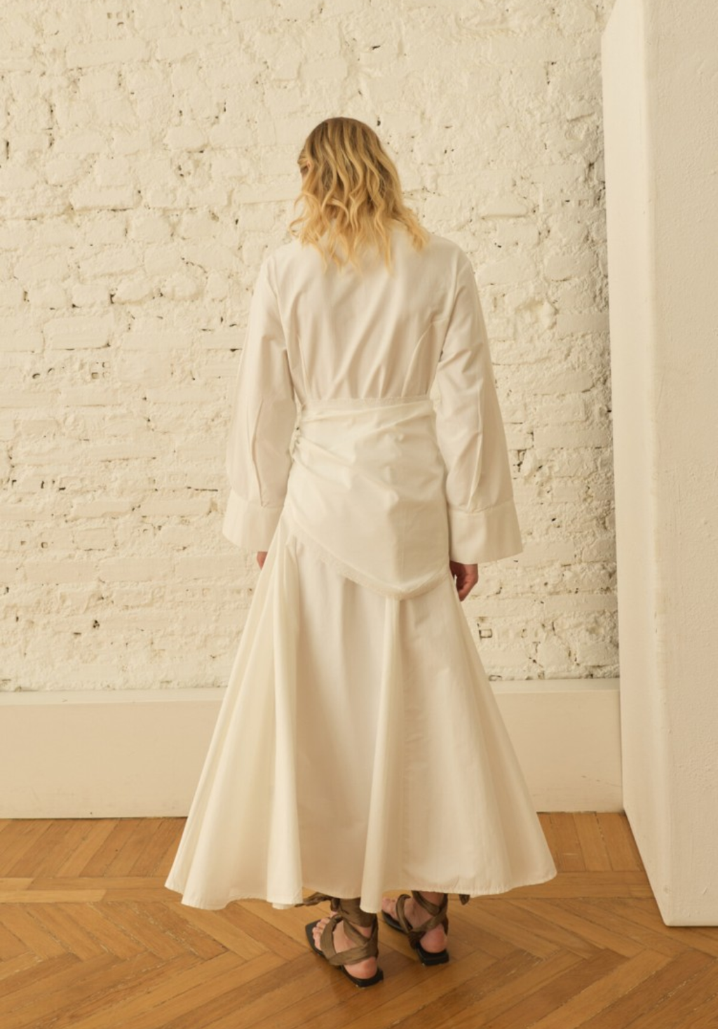 Ecru Dress with Detachable Scarf Accessory