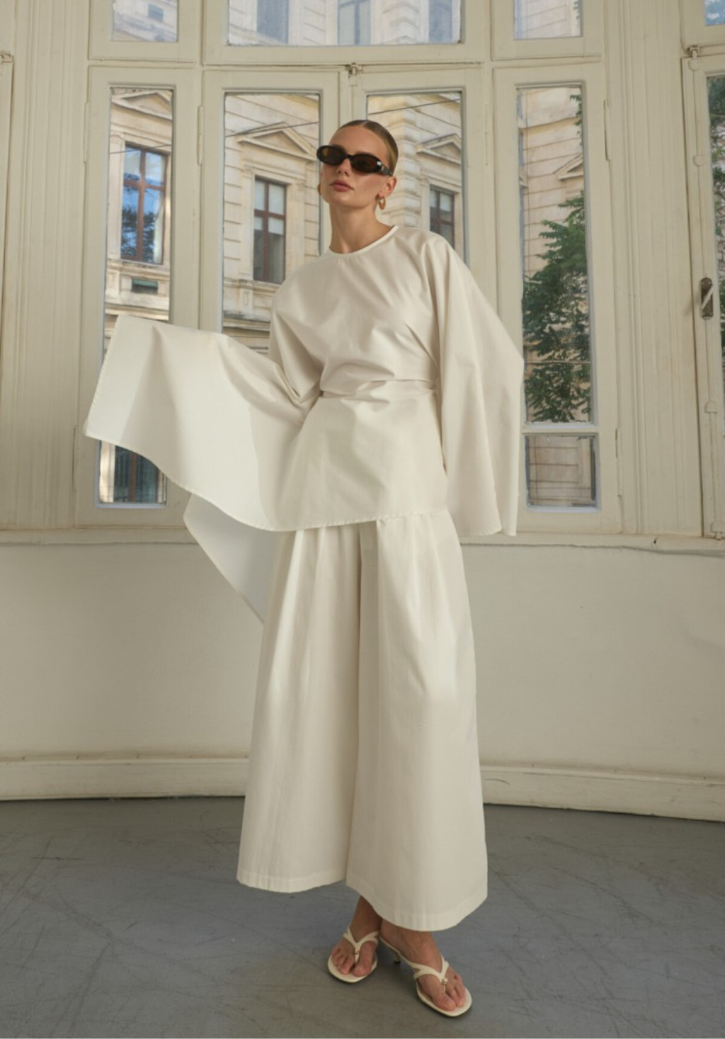 Ecru Front-Pleated Culotte Trousers