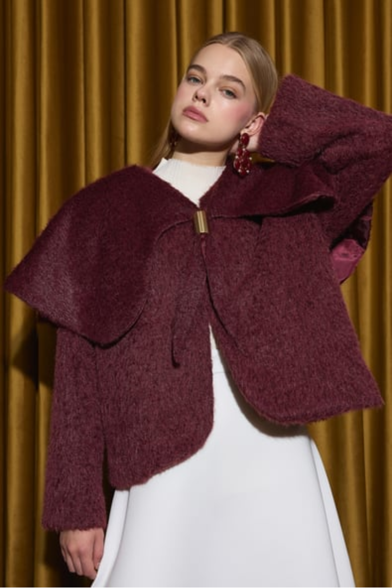 Seraphine Wide Collar Short Fur - Burgundy