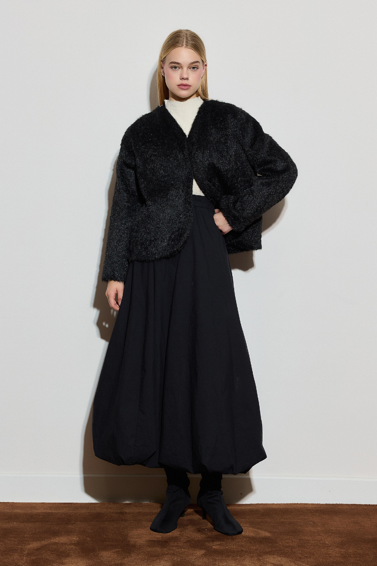 Seraphine Wide Collar Short Fur - Black