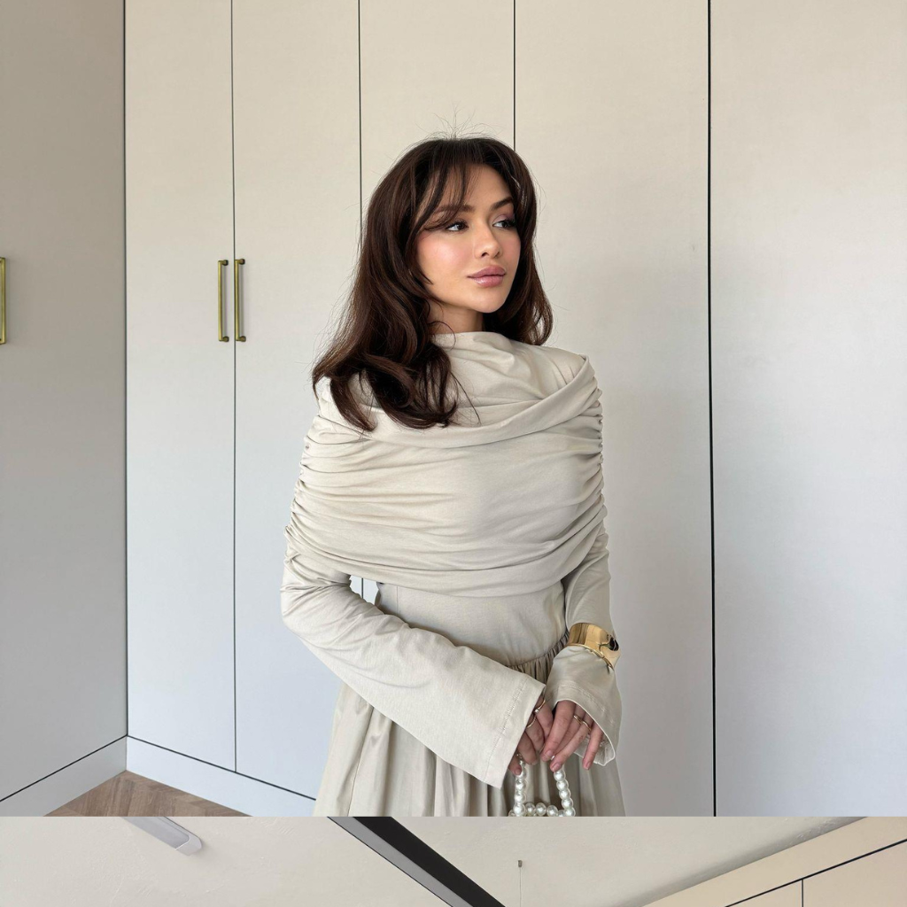 Hanna Dress with Collar Detail off-white